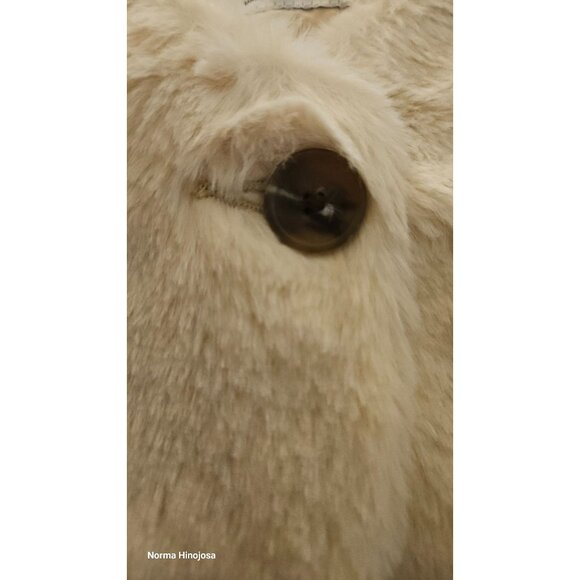 Old Navy Baby Faux Fur Vest 3-6M Cream With Button Closure Polyester Shell & Lin - Picture 4 of 6